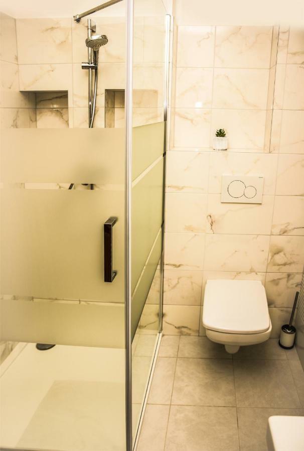 Centrum Apartman Цеґлед Екстер'єр фото