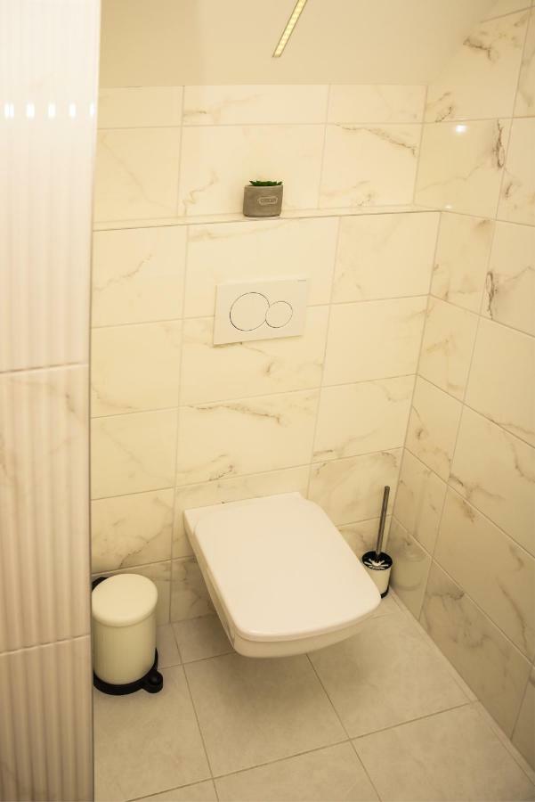 Centrum Apartman Цеґлед Екстер'єр фото